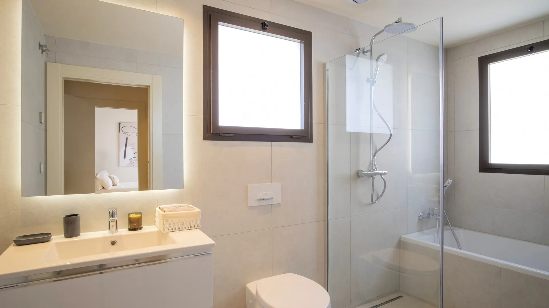 Se vende villa en Beach Side New Golden Mile