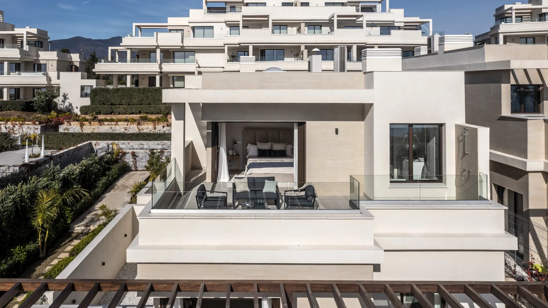 Se vende villa en Beach Side New Golden Mile