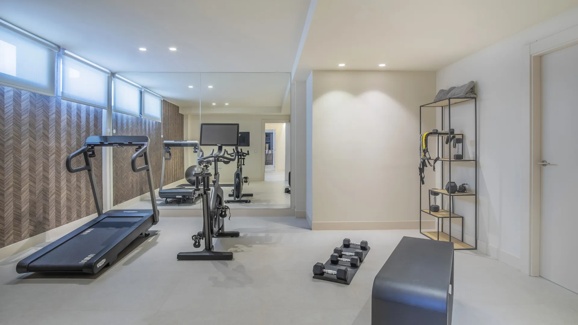 Se vende villa en Beach Side New Golden Mile