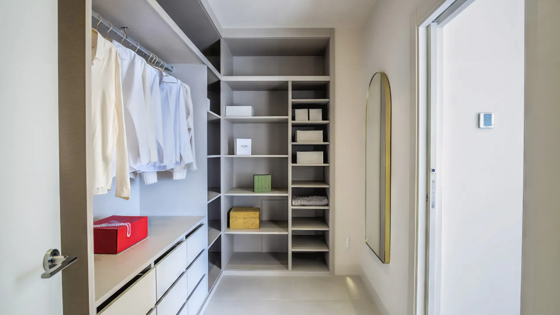 Se vende villa en Beach Side New Golden Mile