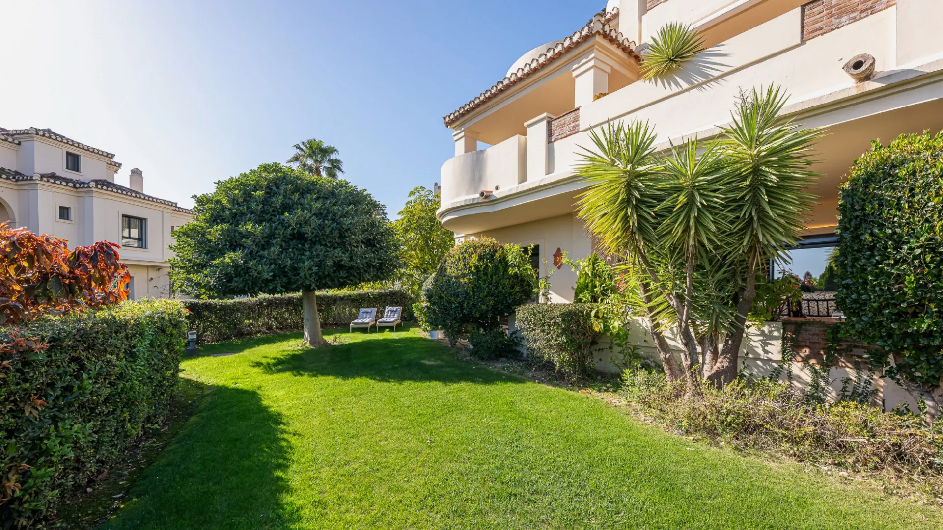 Buy Los Capanes del Golf 3 bedrooms ground floor apartment