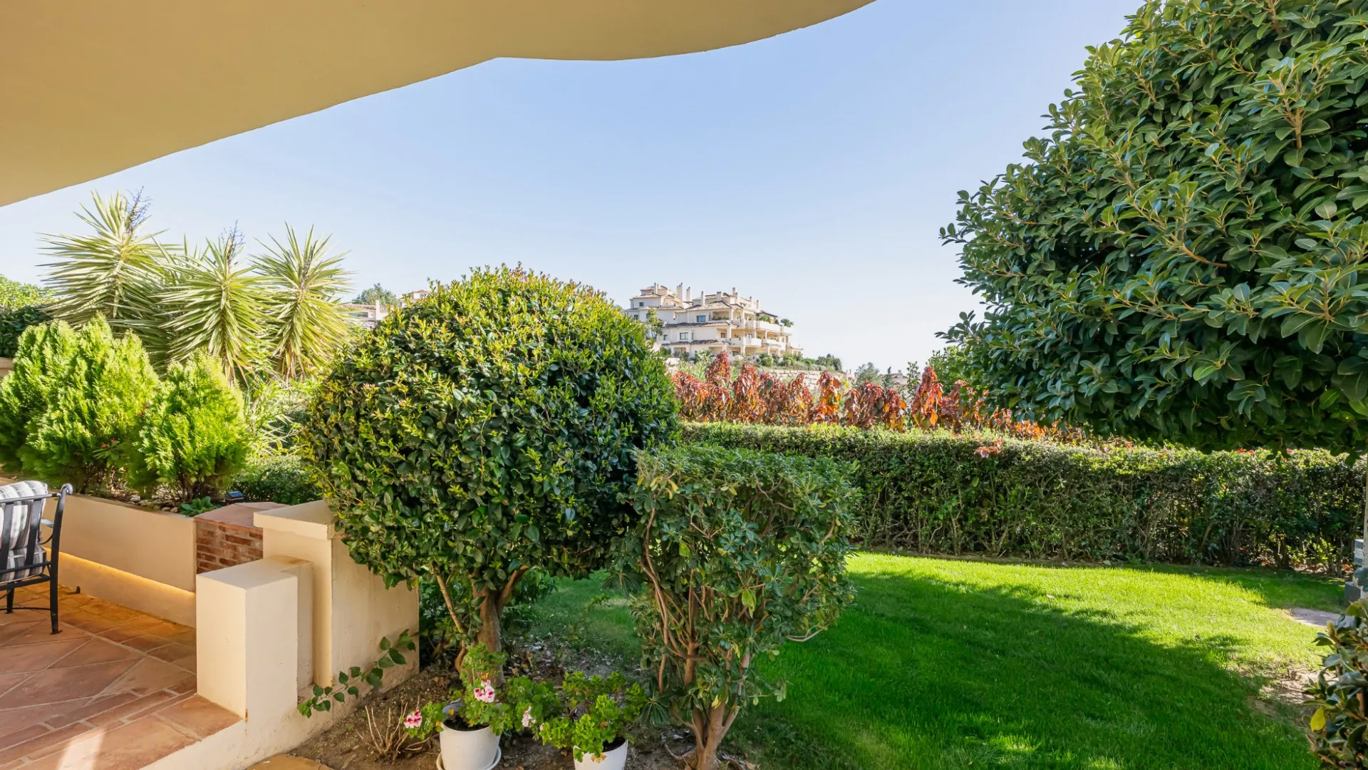 Buy Los Capanes del Golf 3 bedrooms ground floor apartment