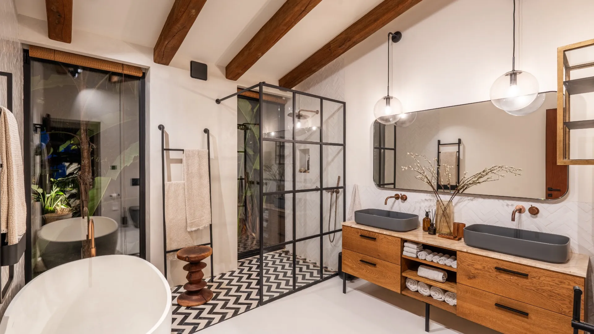 Villa a la venta de 5 dormitorios en Nueva Andalucia
