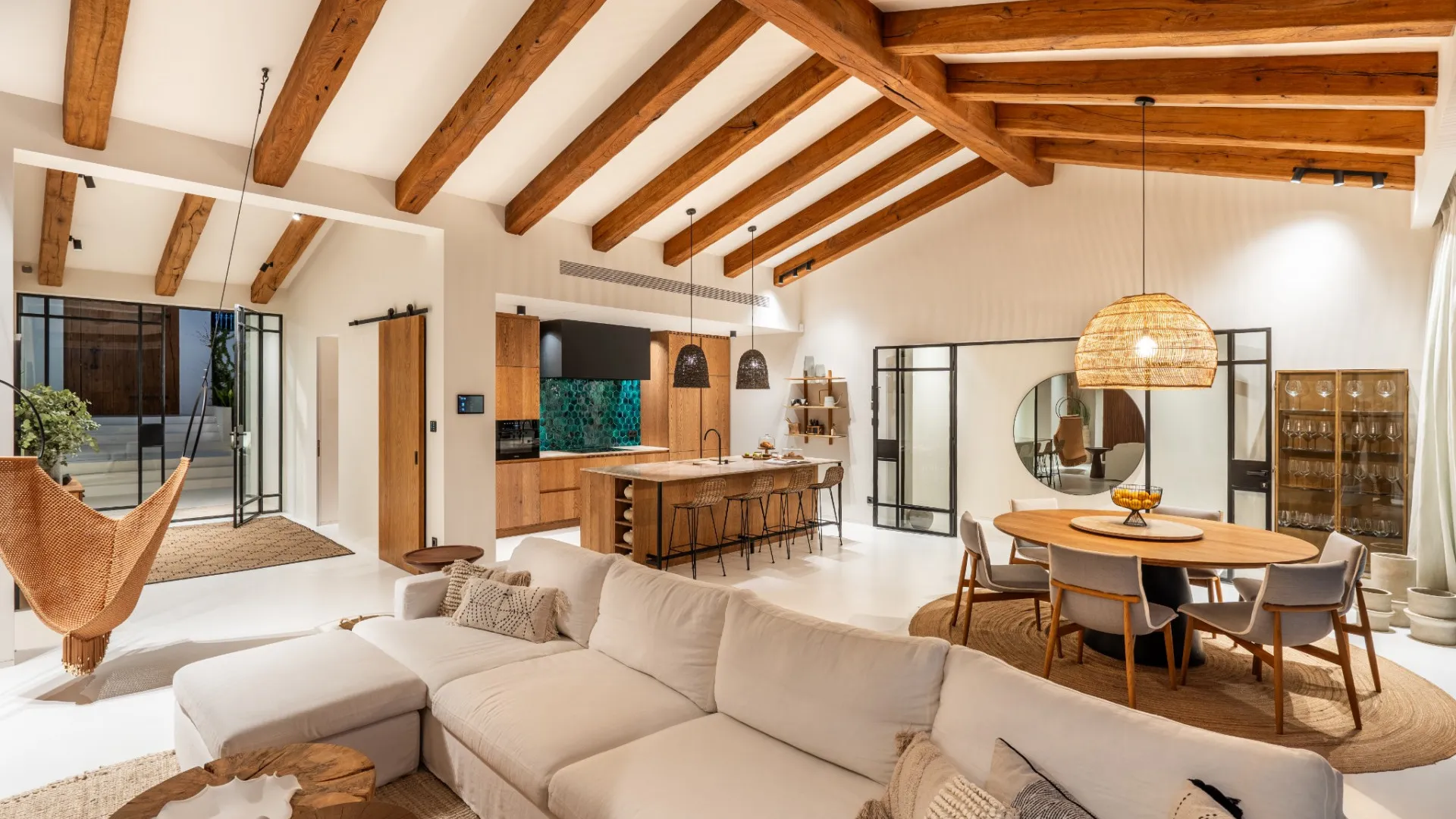 Villa a la venta de 5 dormitorios en Nueva Andalucia