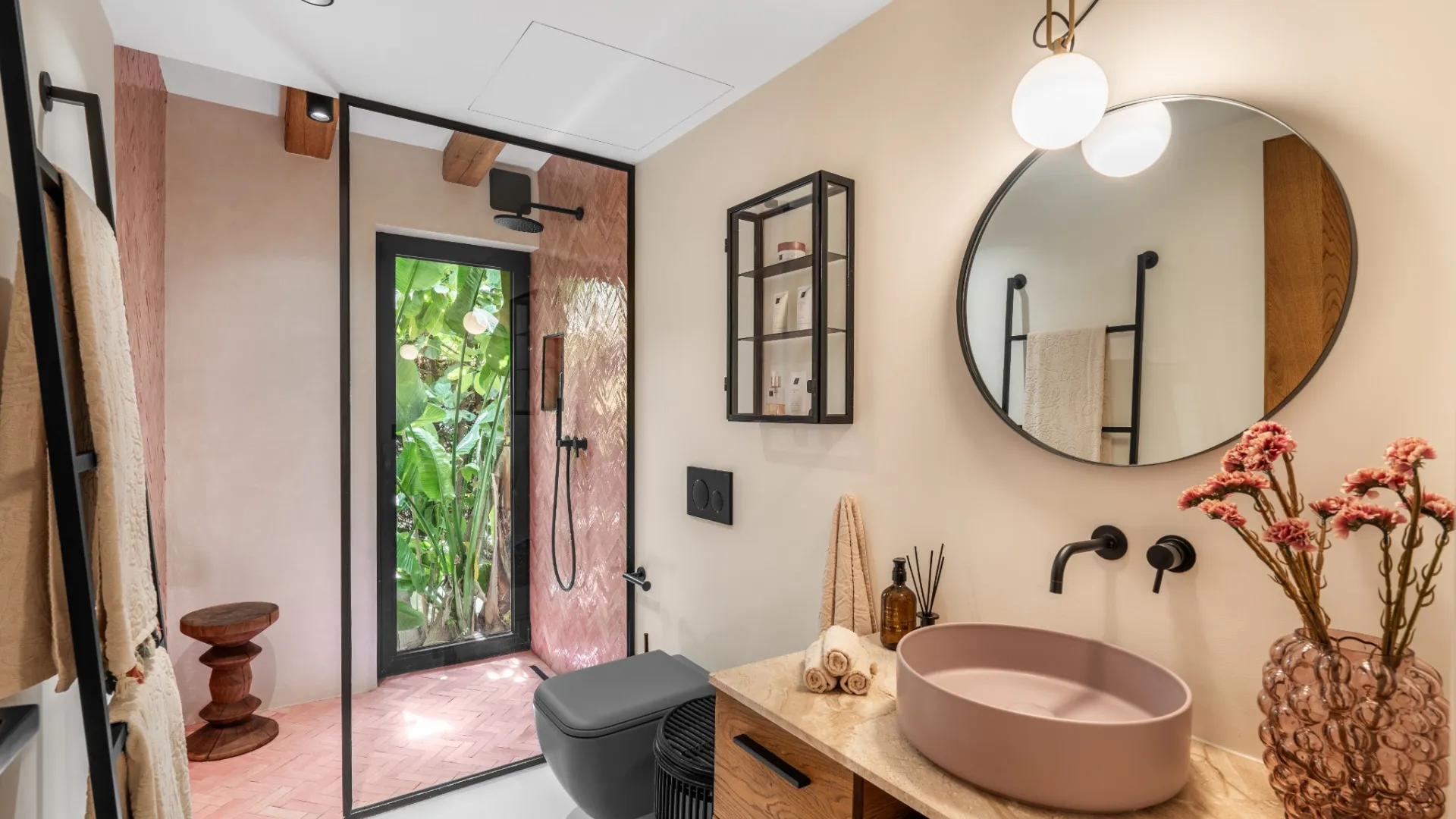 Villa a la venta de 5 dormitorios en Nueva Andalucia