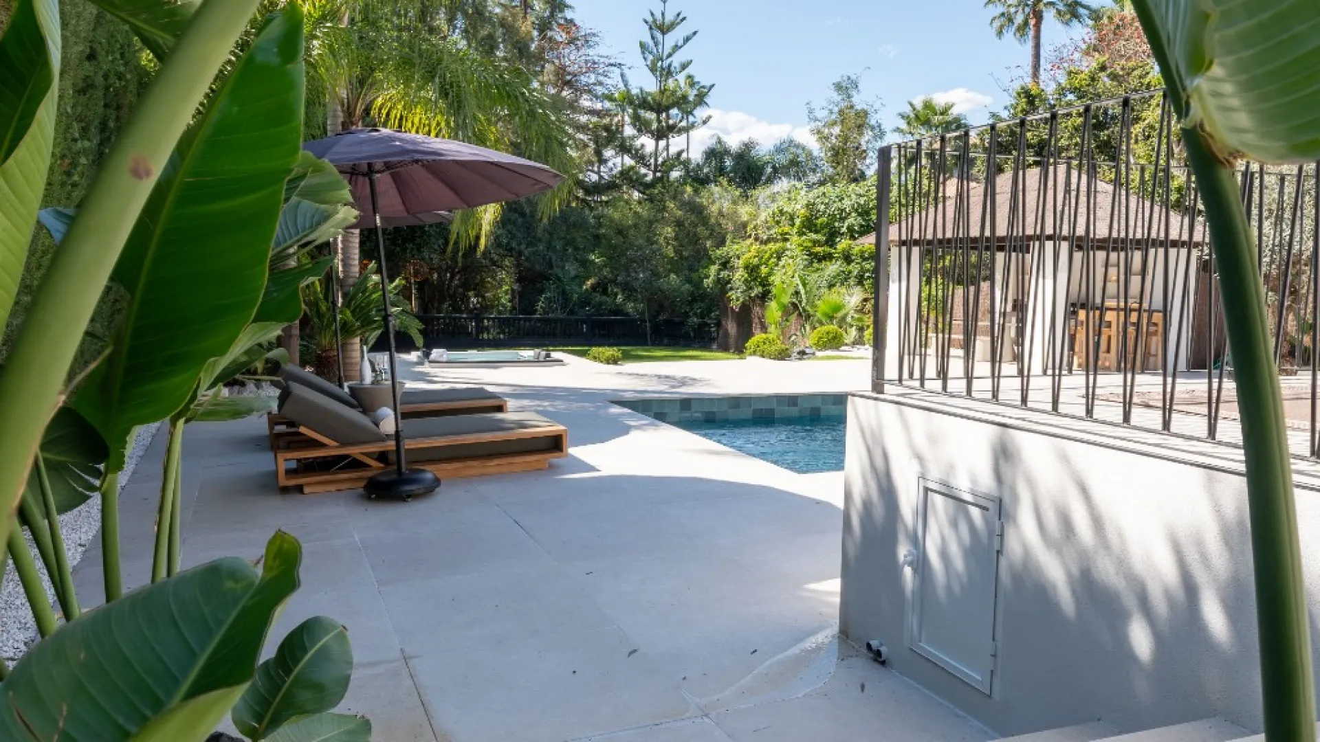 Villa for sale in Nueva Andalucia with 5 bedrooms