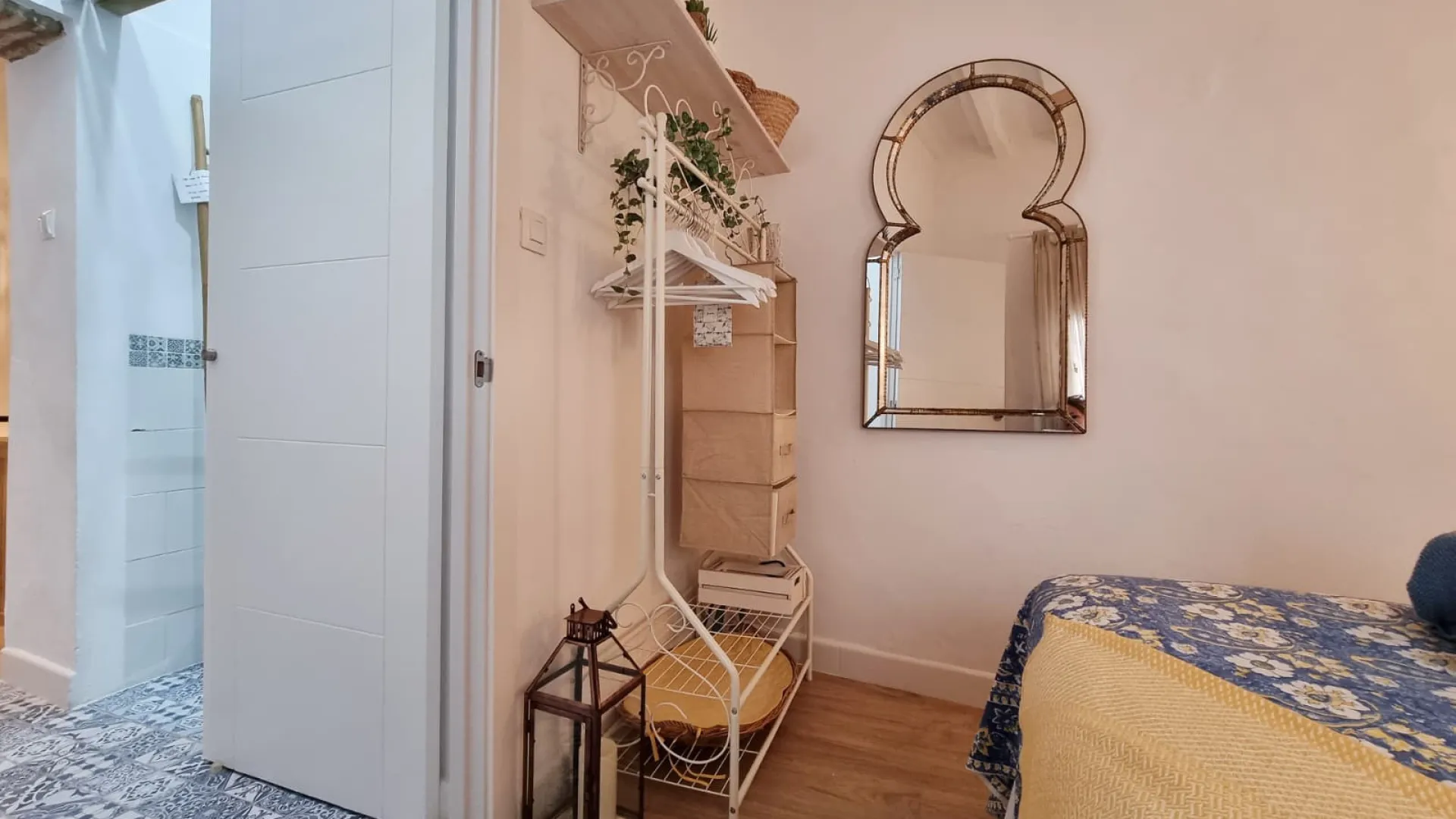 Buy 1 bedroom ground floor apartment in Marbella City