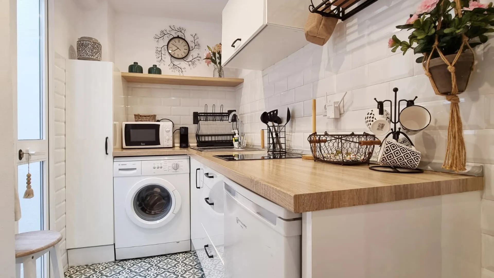 Buy 1 bedroom ground floor apartment in Marbella City