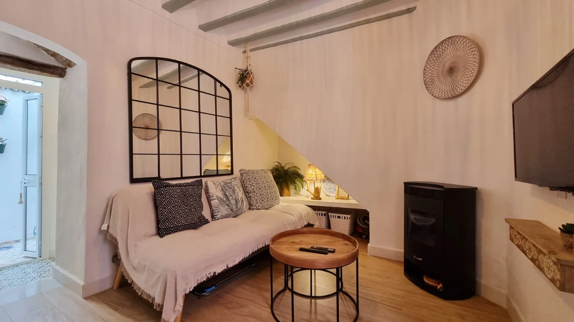Buy 1 bedroom ground floor apartment in Marbella City