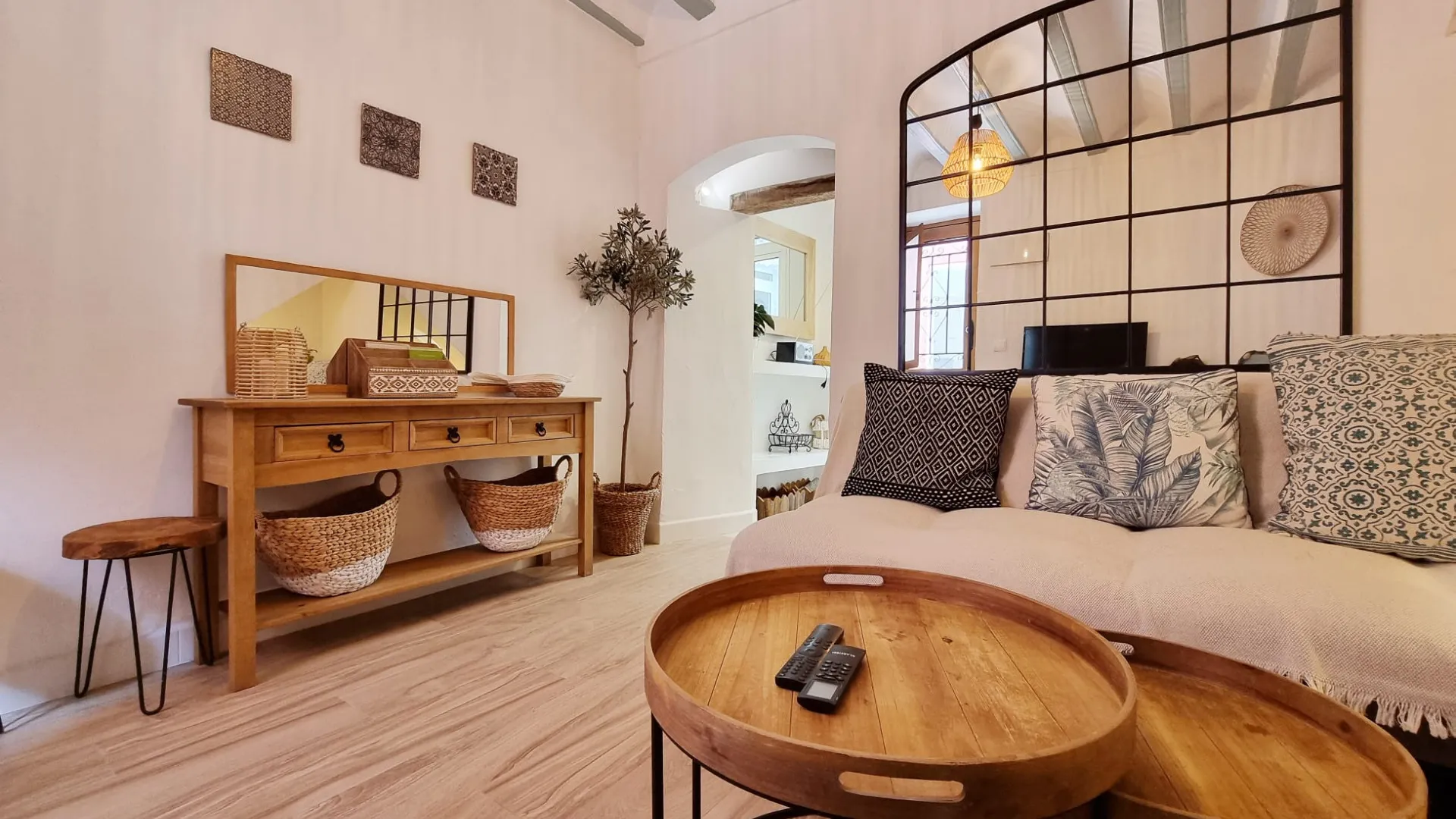 Buy 1 bedroom ground floor apartment in Marbella City