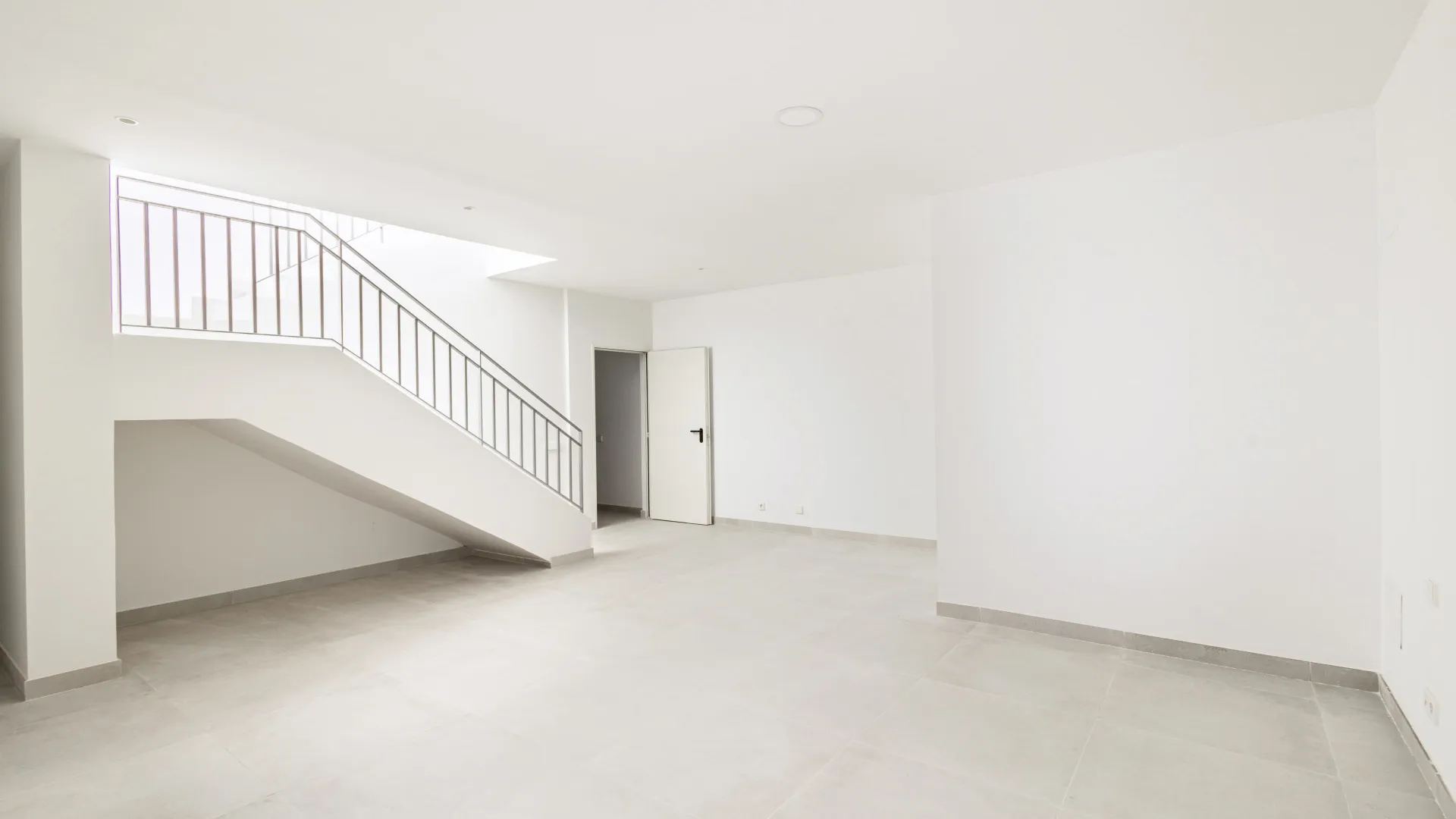 Se vende pareado en Alta Vista de 3 dormitorios