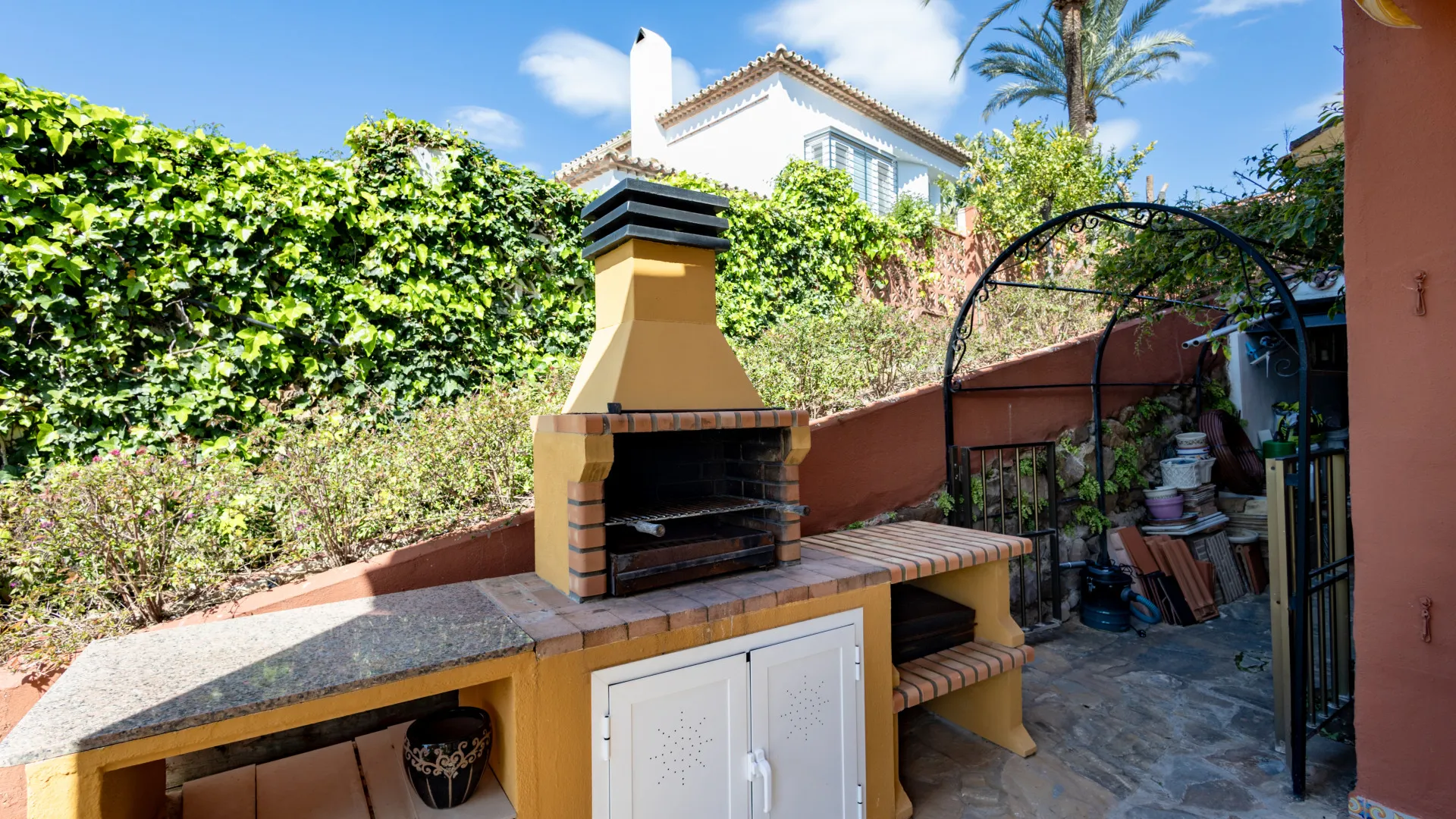 Villa for sale in Rio Real