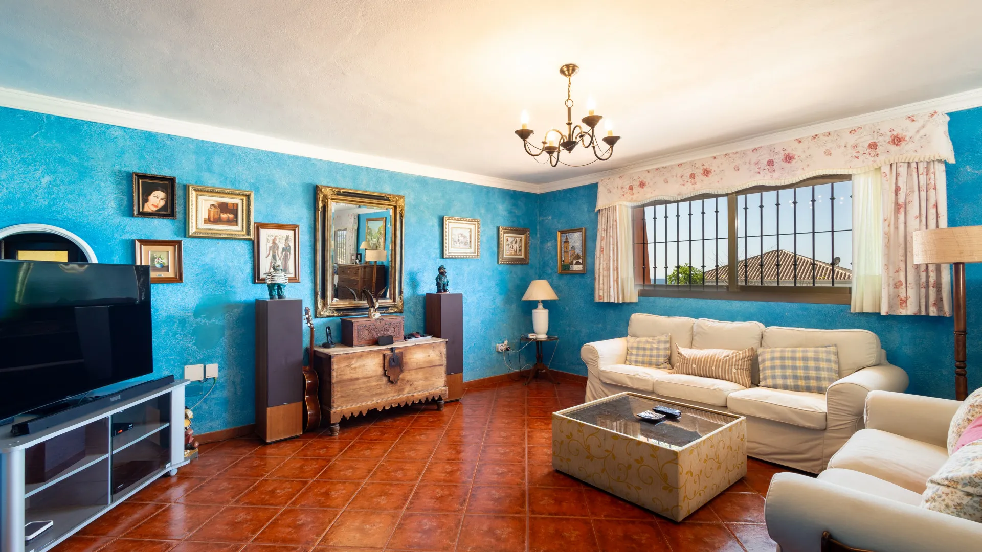 Villa for sale in Rio Real