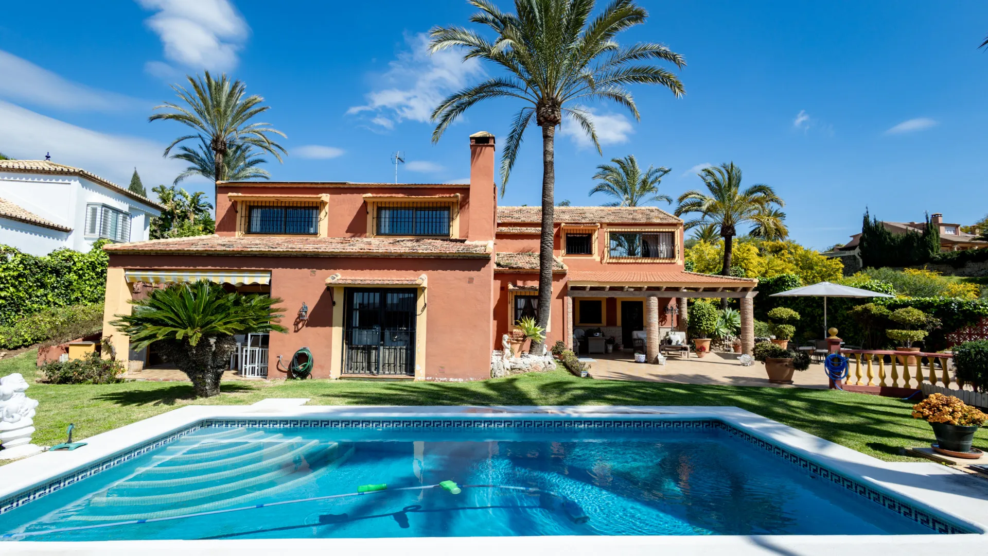 Villa for sale in Rio Real