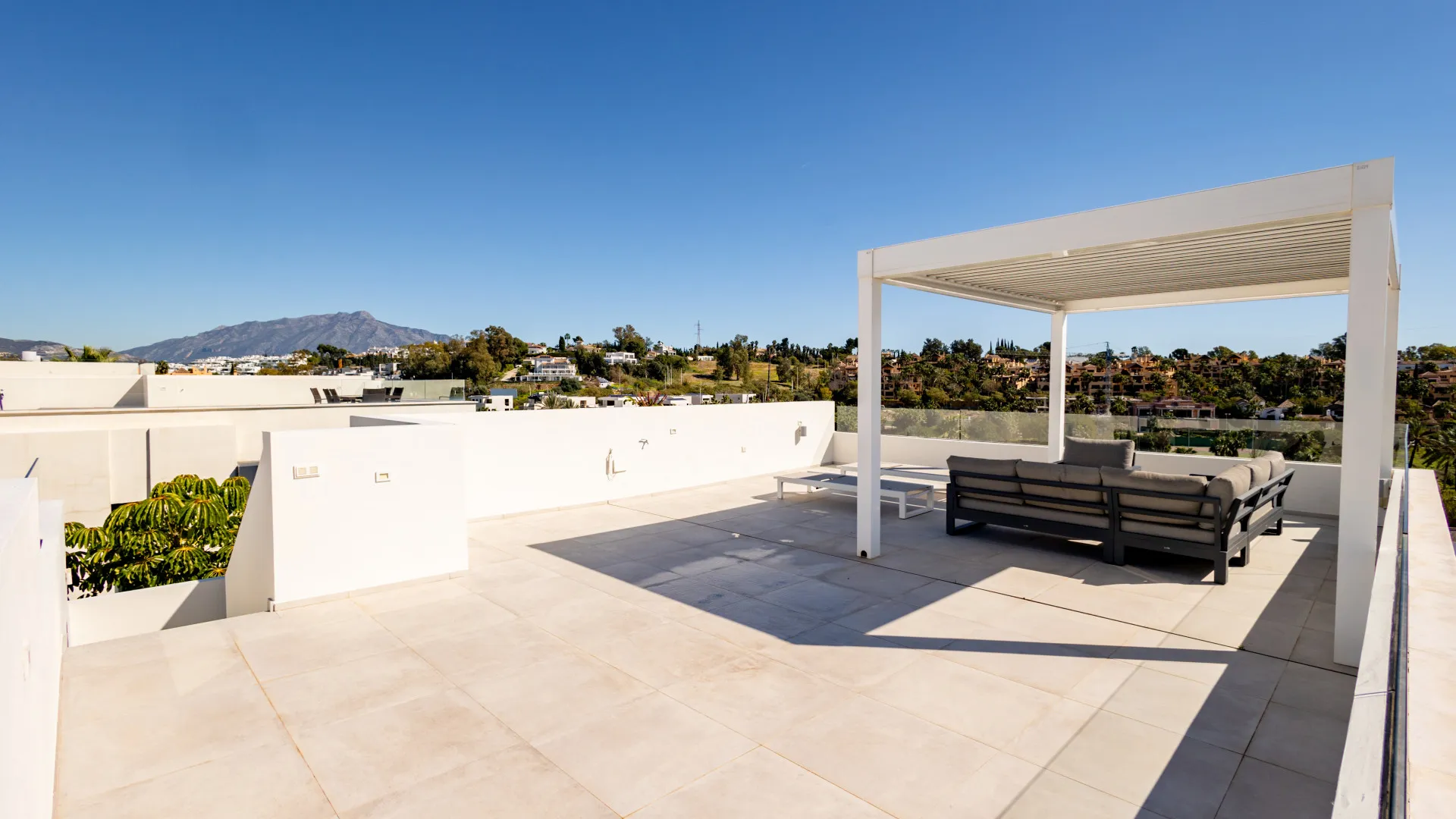 For sale El Campanario villa with 4 bedrooms