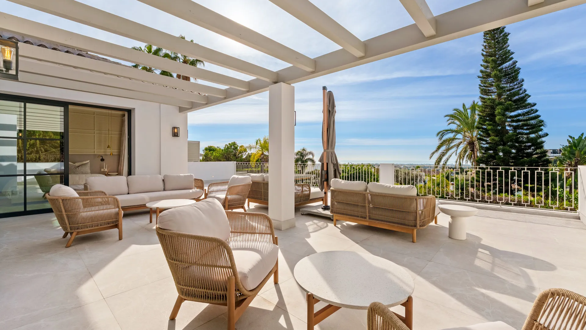 5 bedrooms villa in La Quinta for sale