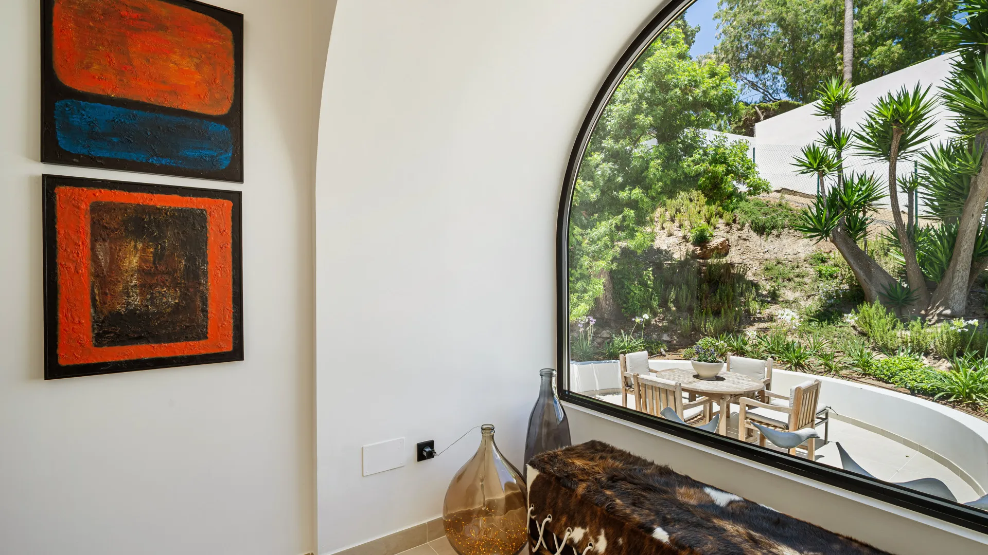 Las Lomas de Nueva Andalucia villa for sale