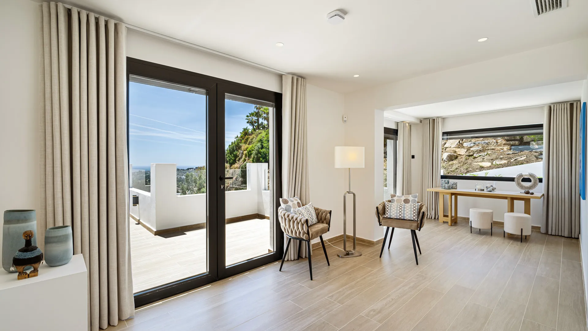 Las Lomas de Nueva Andalucia villa for sale