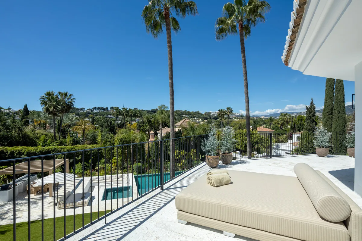 Nueva Andalucia villa for sale