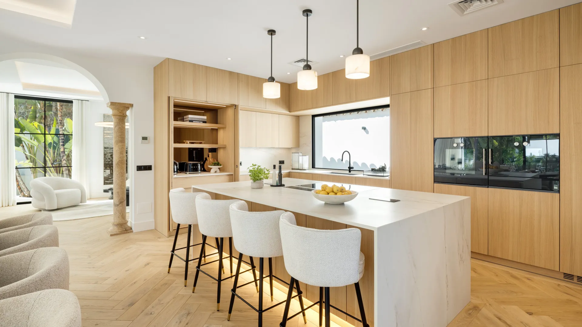 Villa de 5 dormitorios a la venta en El Herrojo