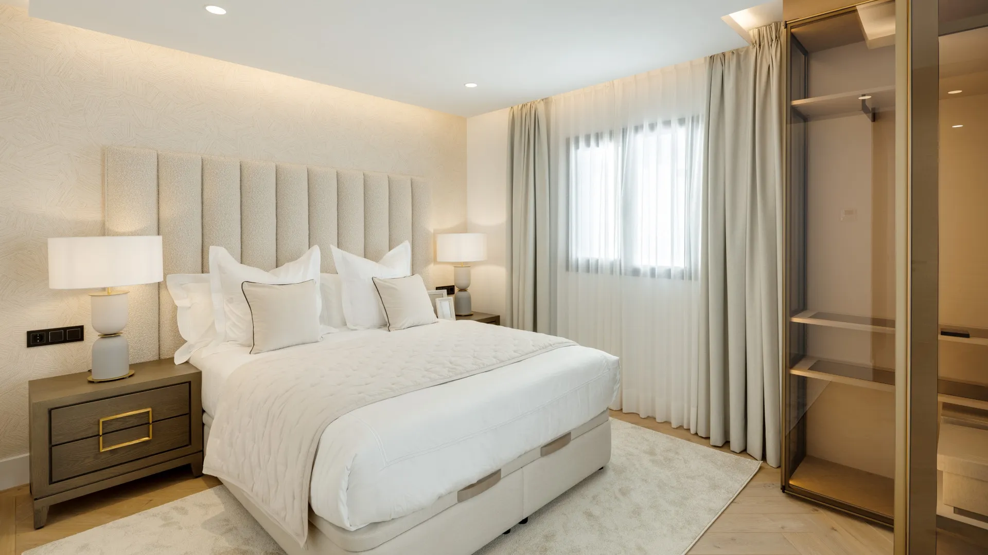 Villa de 5 dormitorios a la venta en El Herrojo