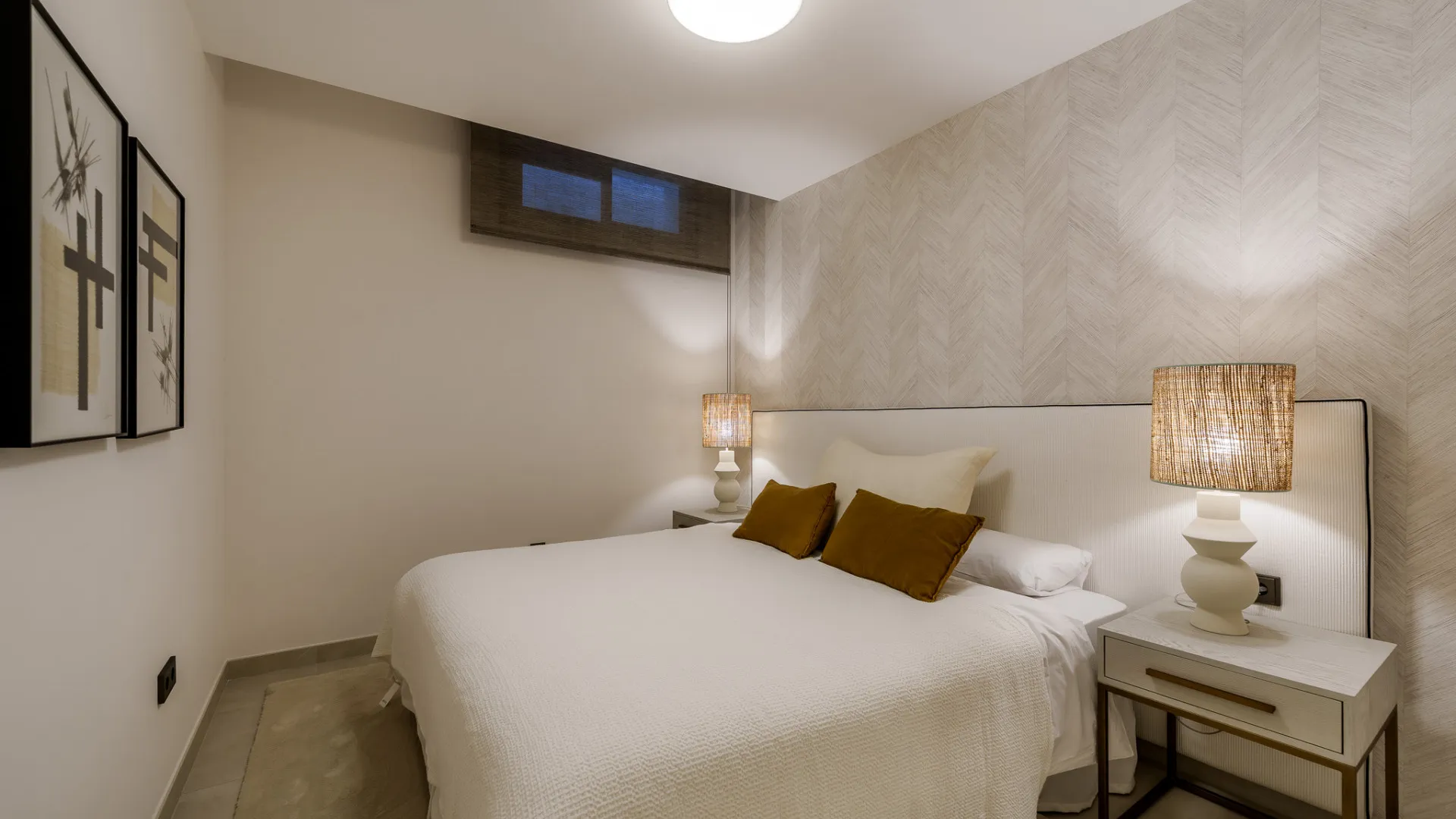 Villa pareada en venta con 5 dormitorios en Marbella - Puerto Banus