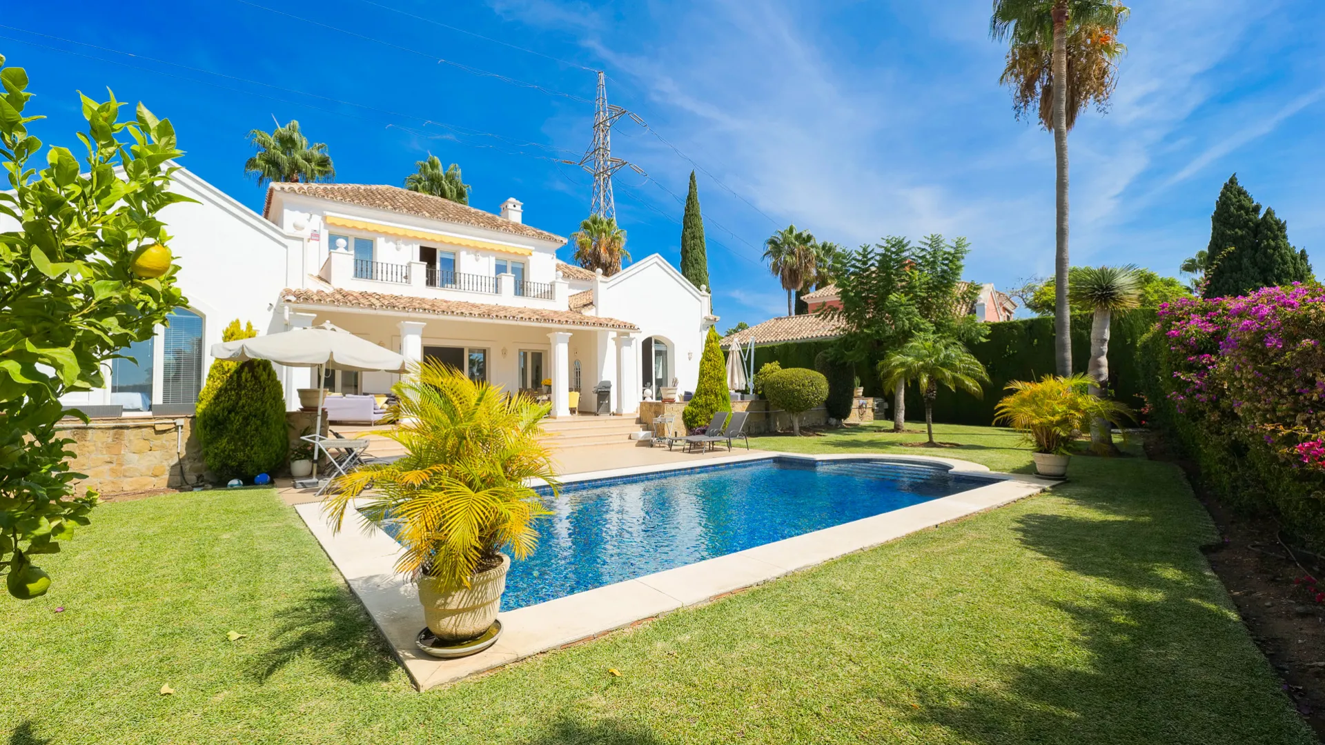 Villa with 4 bedrooms for sale in Paraiso Medio