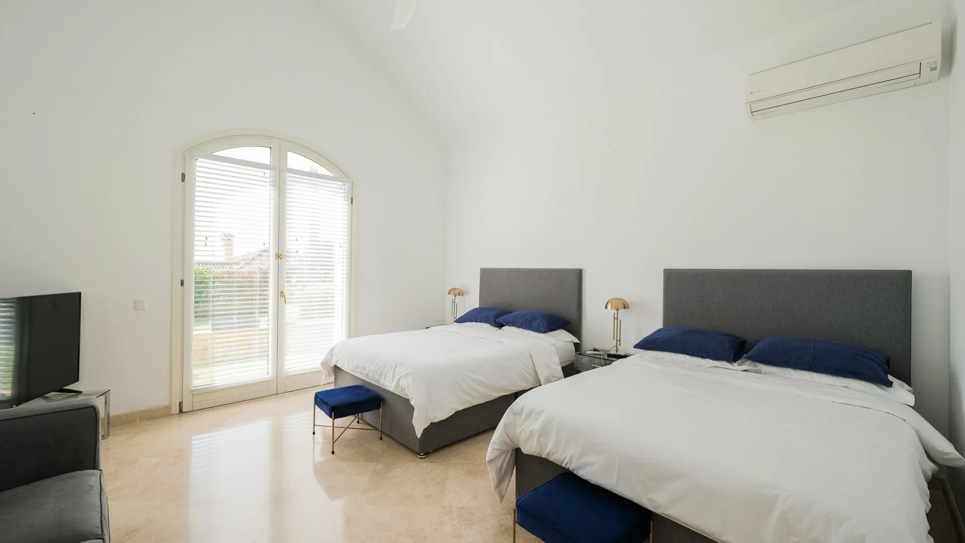 Villa with 4 bedrooms for sale in Paraiso Medio