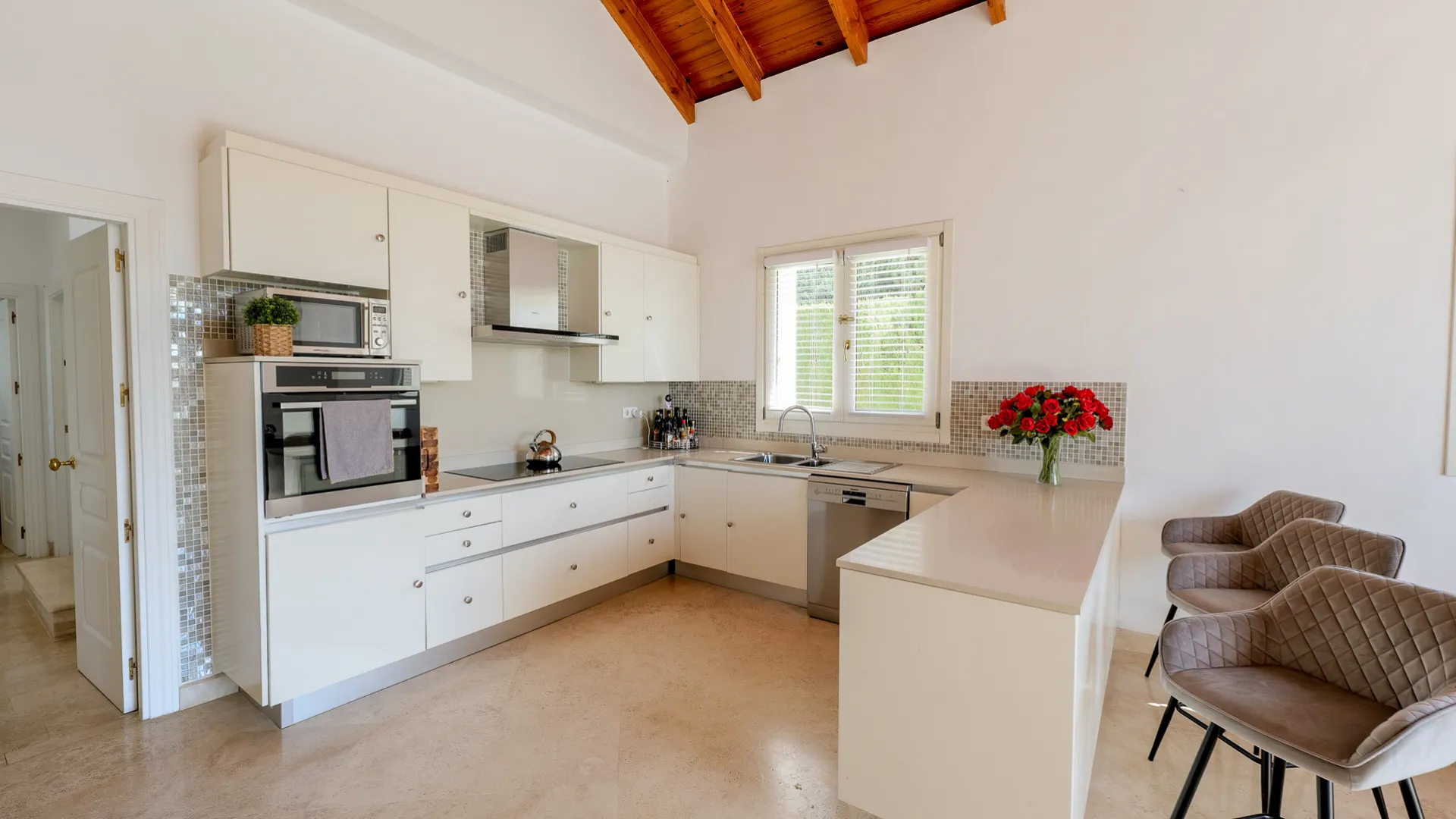 Villa with 4 bedrooms for sale in Paraiso Medio