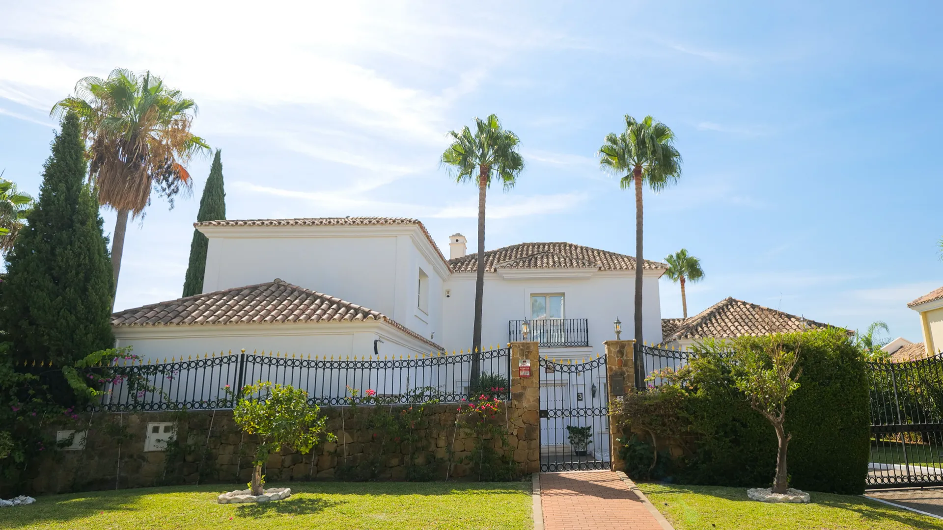 Villa with 4 bedrooms for sale in Paraiso Medio