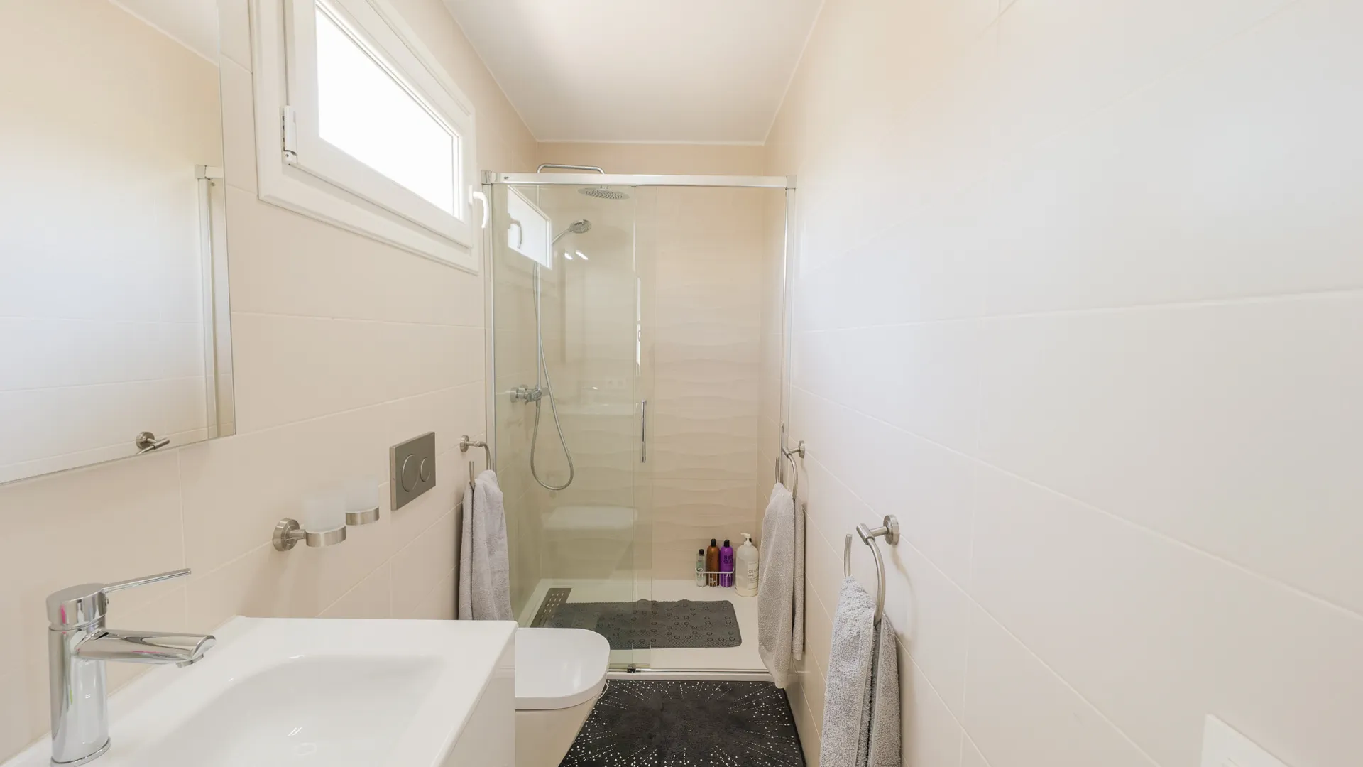 Villa with 4 bedrooms for sale in Paraiso Medio