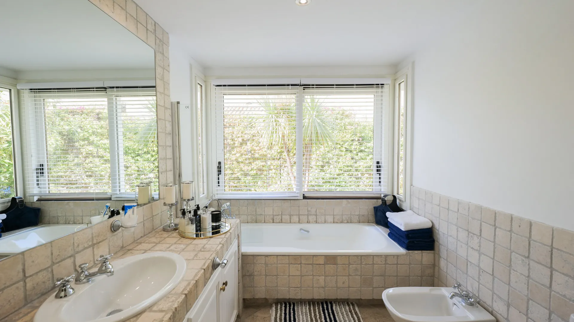 Villa with 4 bedrooms for sale in Paraiso Medio