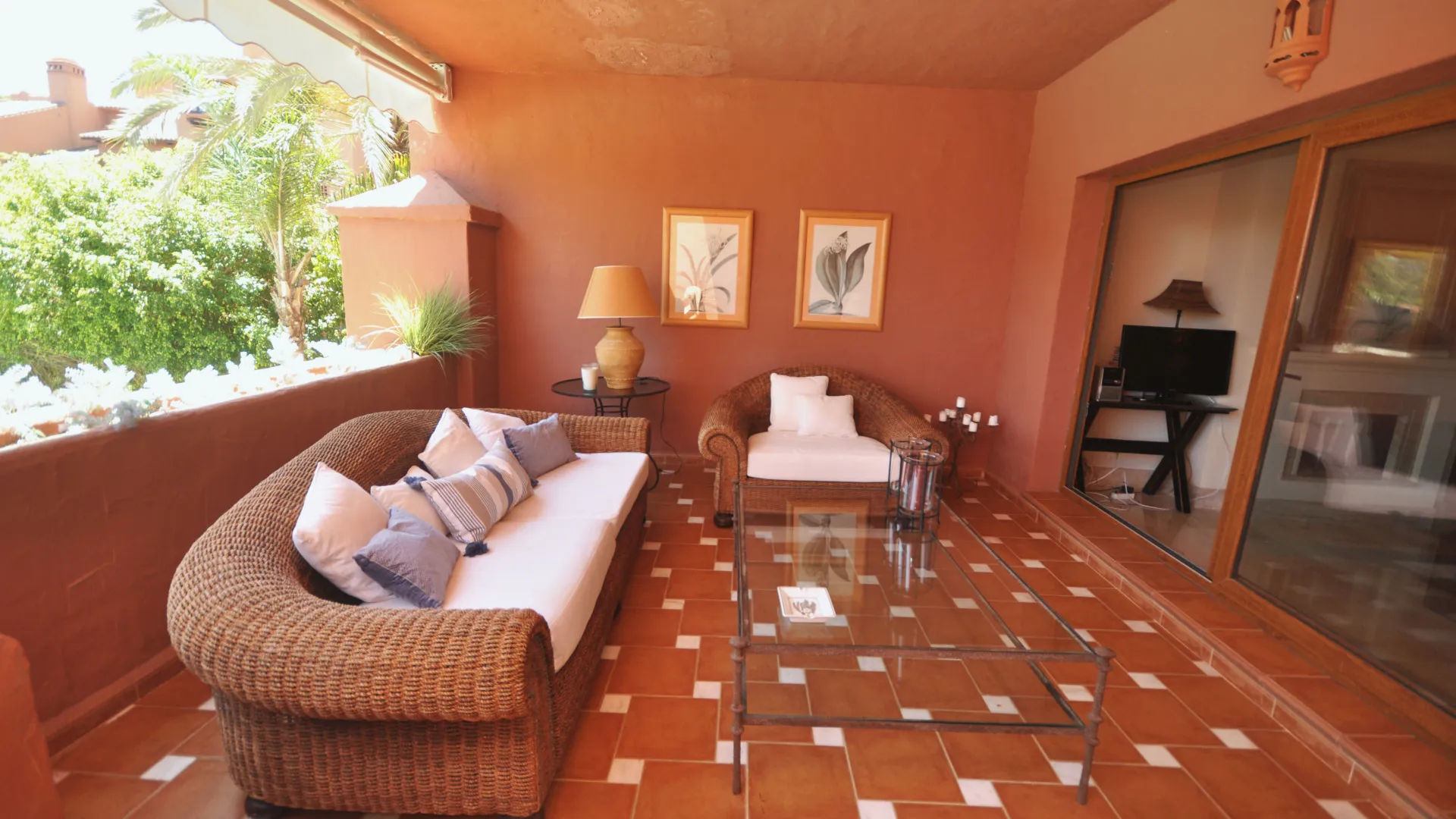 For sale apartment with 2 bedrooms in Alhambra del Golf