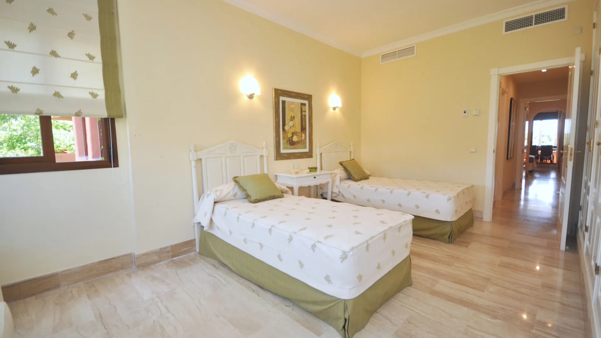 For sale apartment with 2 bedrooms in Alhambra del Golf