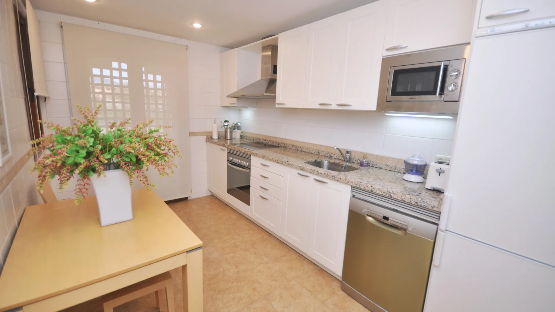 For sale apartment with 2 bedrooms in Alhambra del Golf