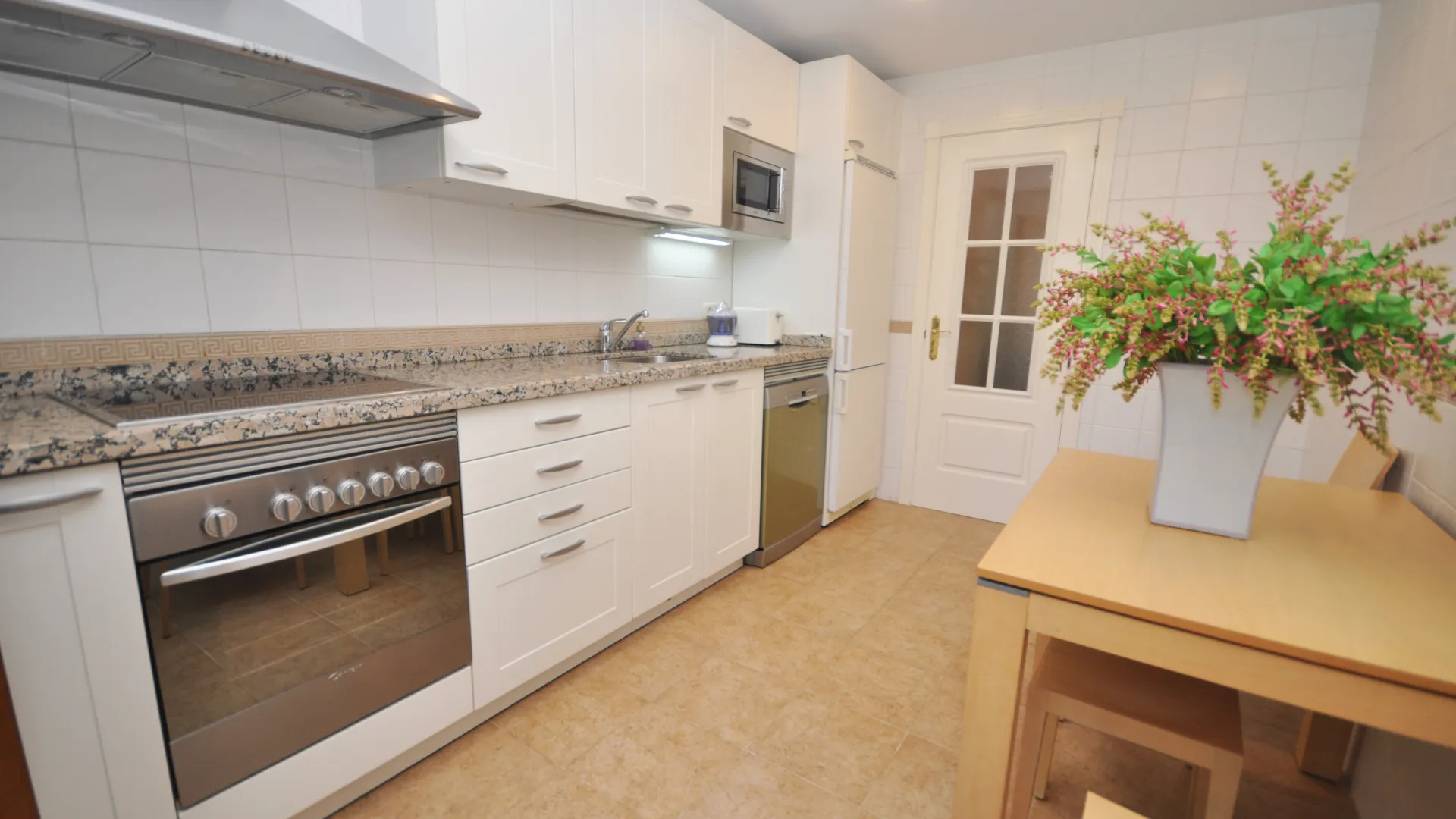 For sale apartment with 2 bedrooms in Alhambra del Golf