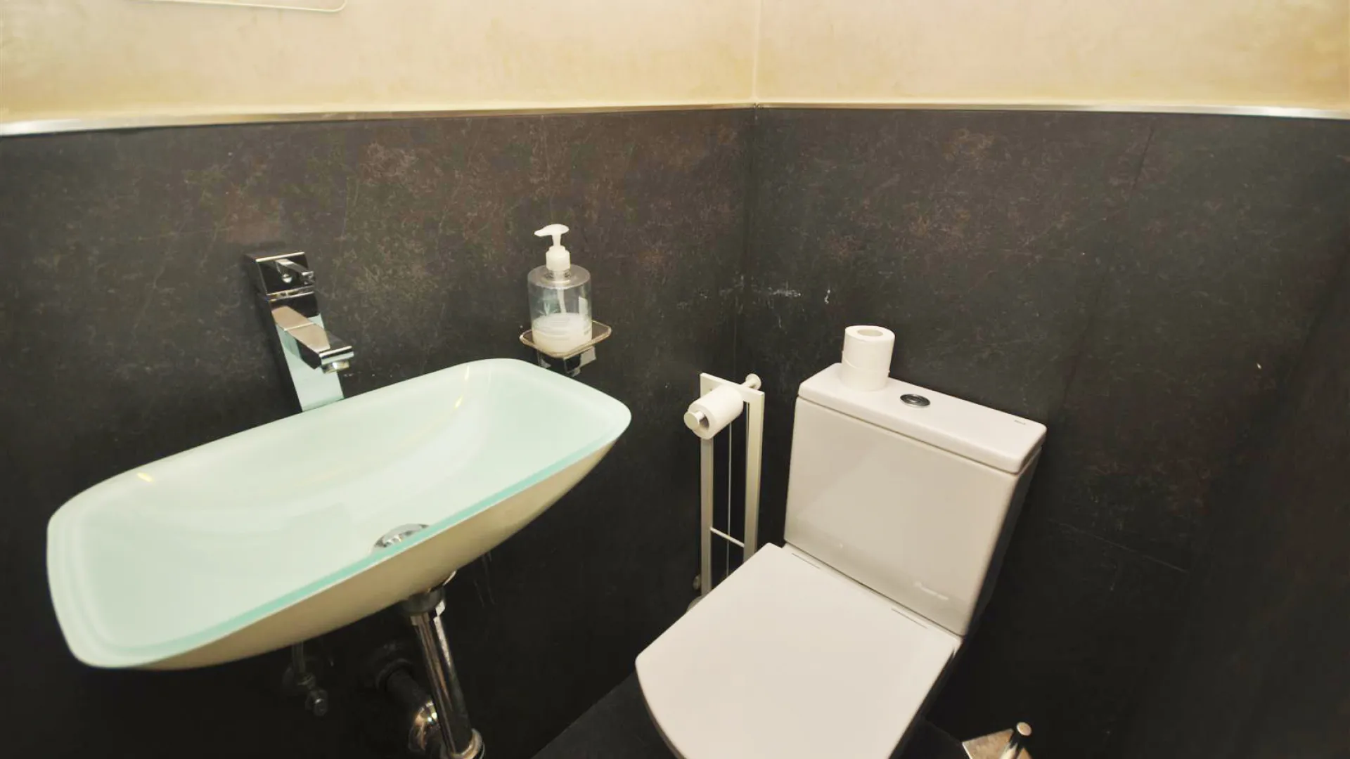 Adosado en venta en Balcones de Sierra Blanca de 3 dormitorios