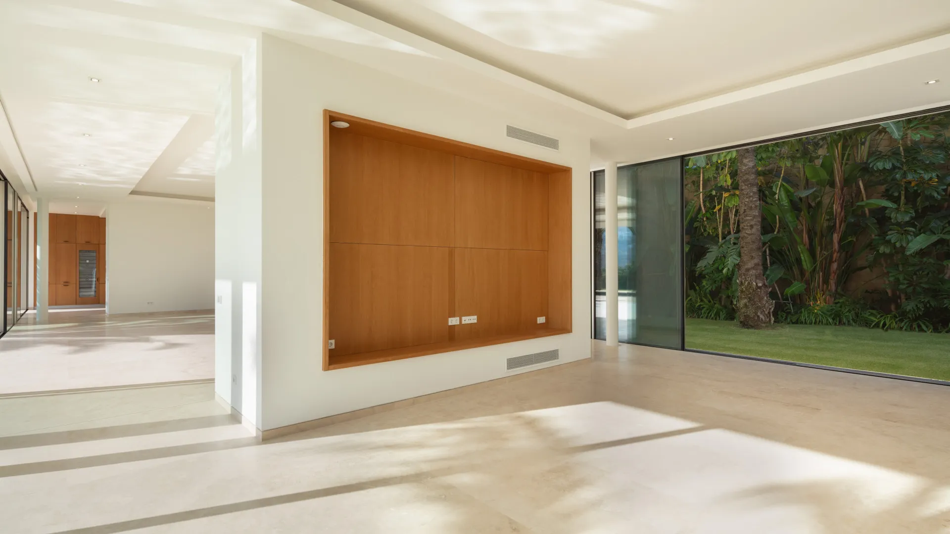 5 bedrooms villa in Finca Cortesin for sale