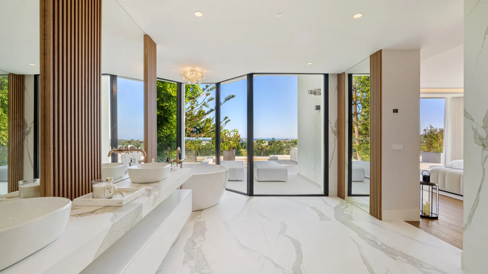 For sale Los Naranjos villa with 6 bedrooms