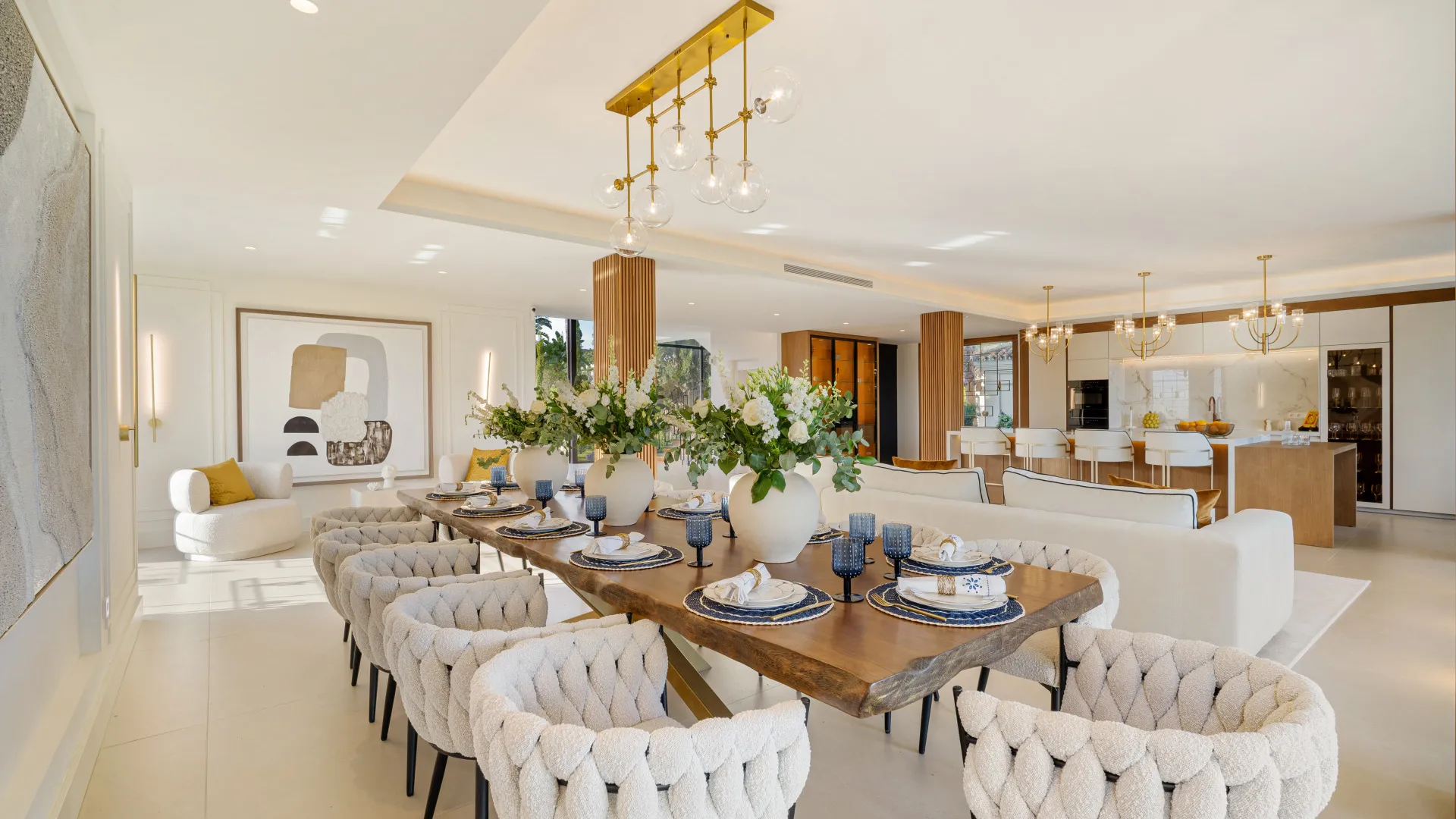 For sale Los Naranjos villa with 6 bedrooms