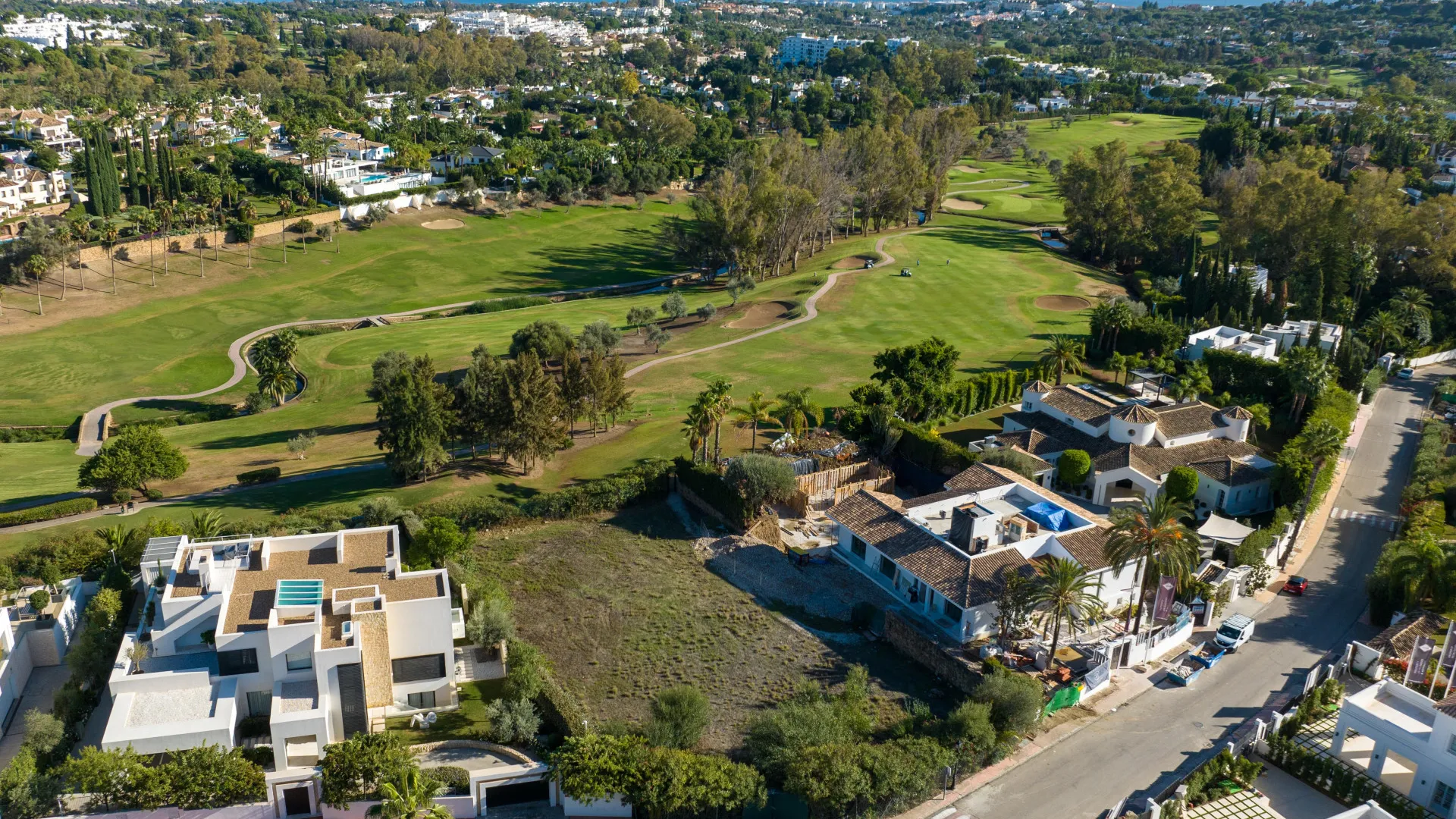 Plot for sale in Nueva Andalucia