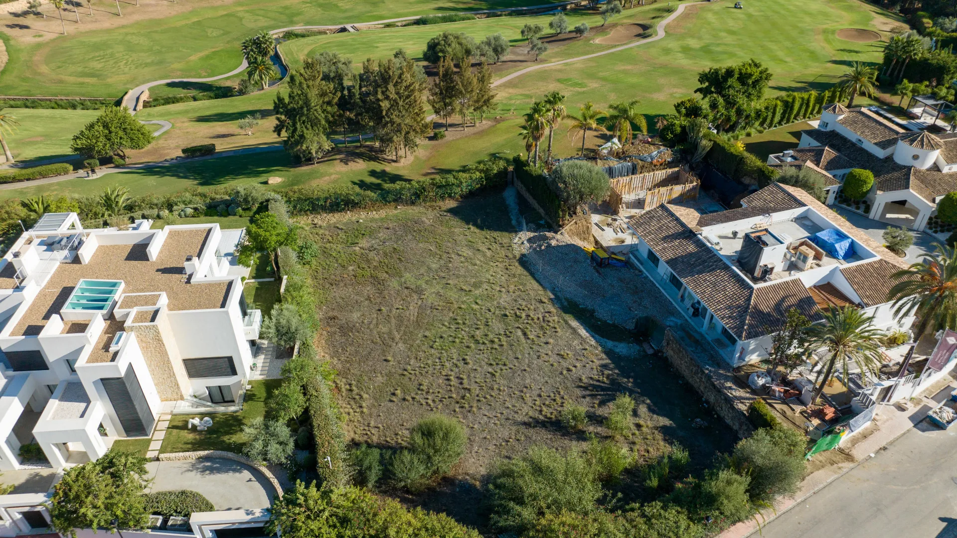 Plot for sale in Nueva Andalucia