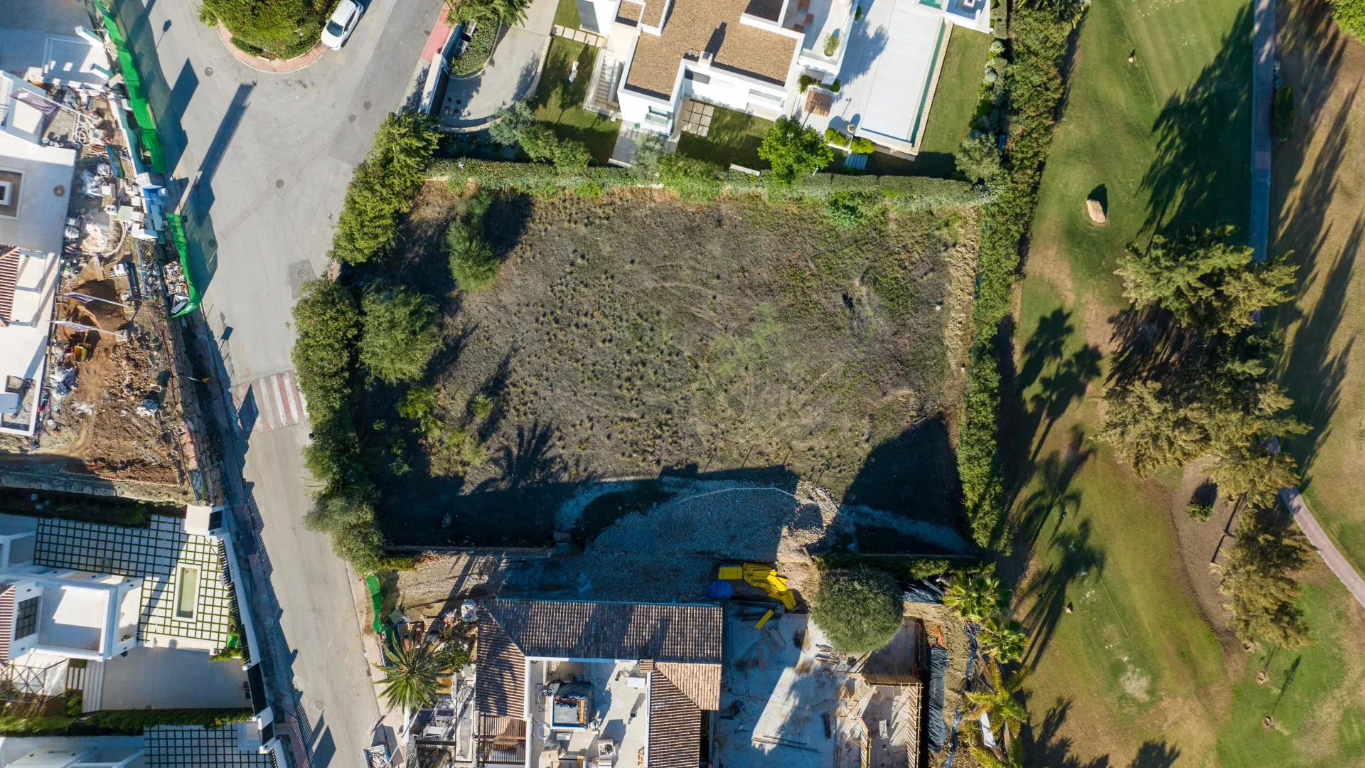 Plot for sale in Nueva Andalucia