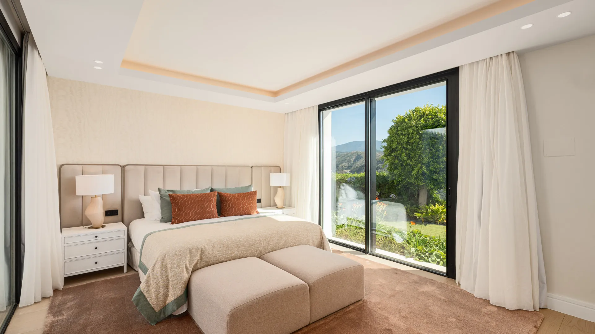 Se vende villa de 8 dormitorios en El Herrojo