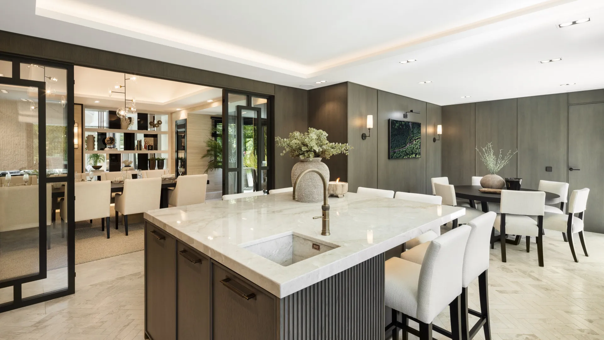 Comprar villa en Las Brisas con 7 dormitorios