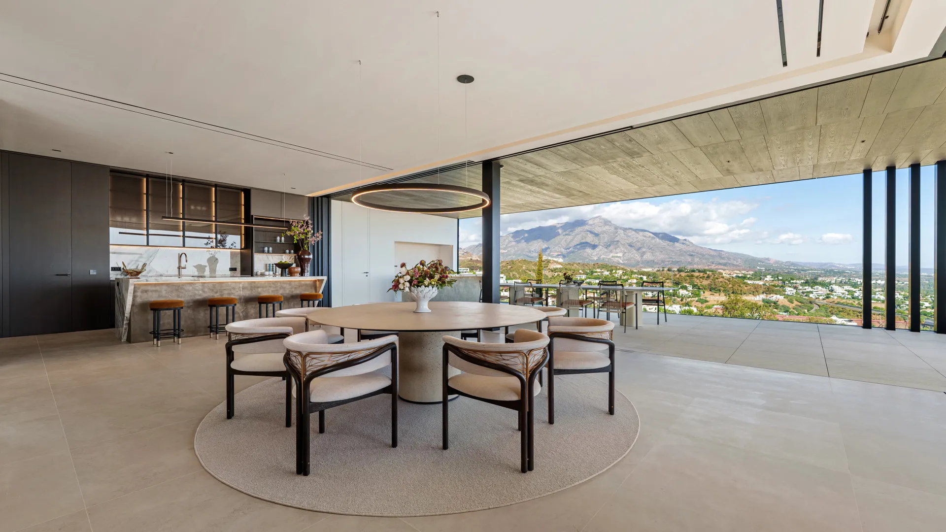 8 bedrooms La Quinta villa for sale