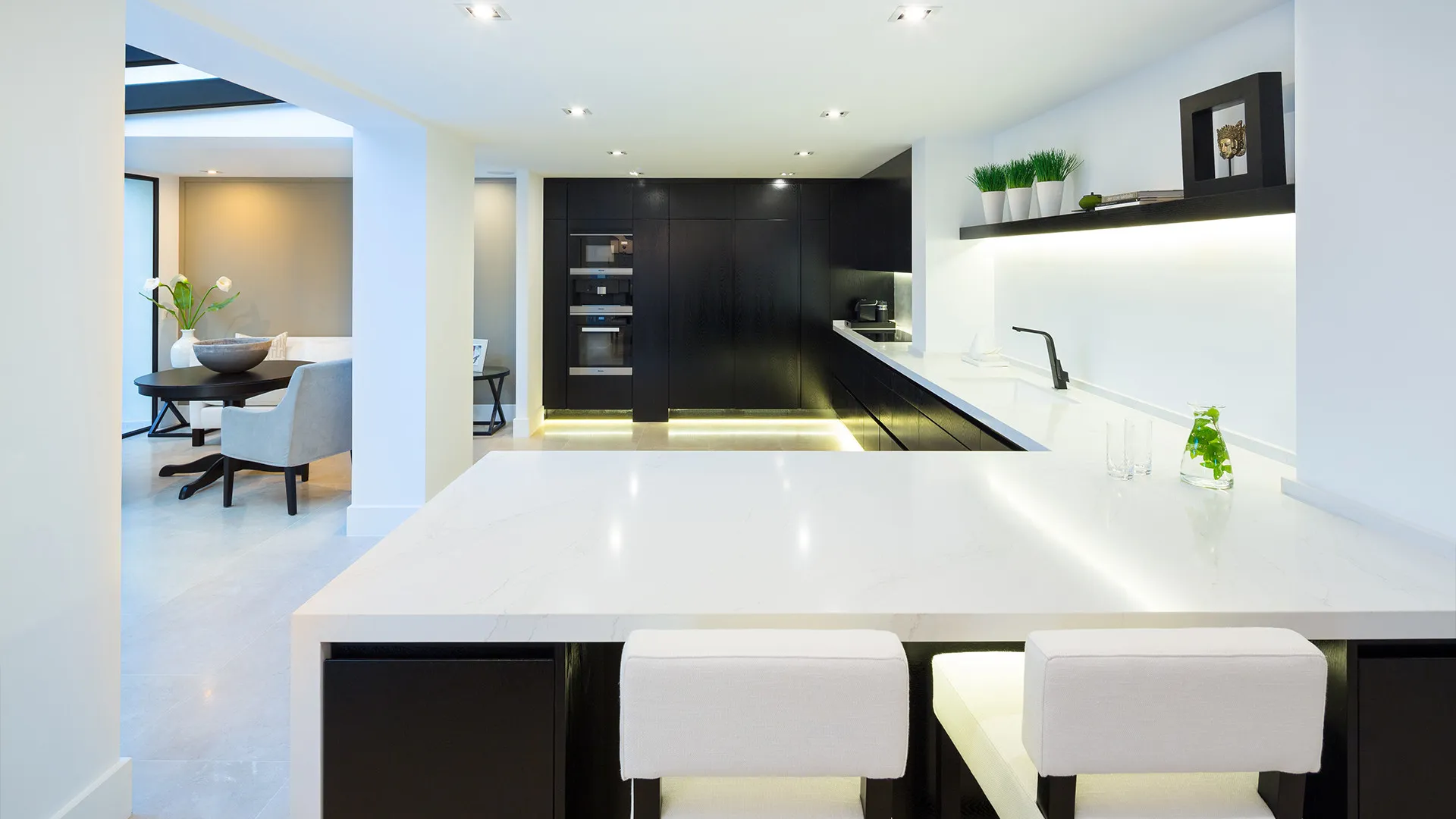Villa de 5 dormitorios en venta en Aloha
