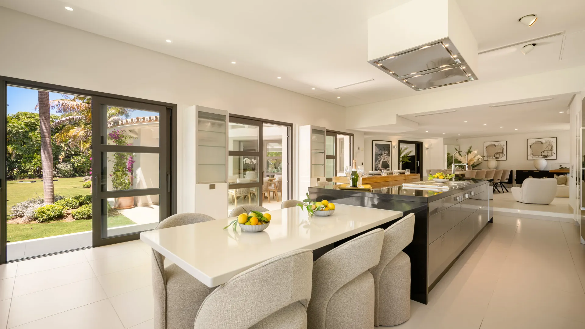 For sale La Cerquilla villa with 5 bedrooms
