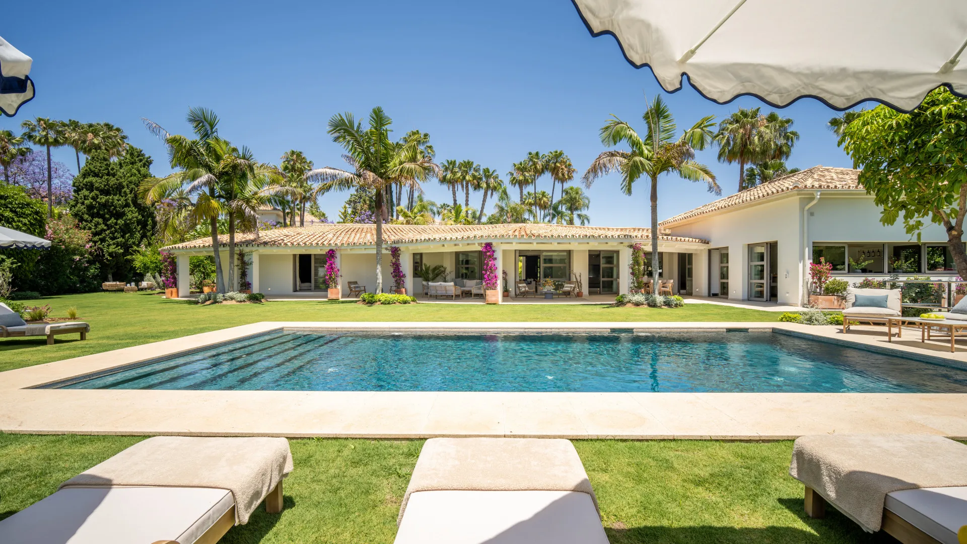 For sale La Cerquilla villa with 5 bedrooms