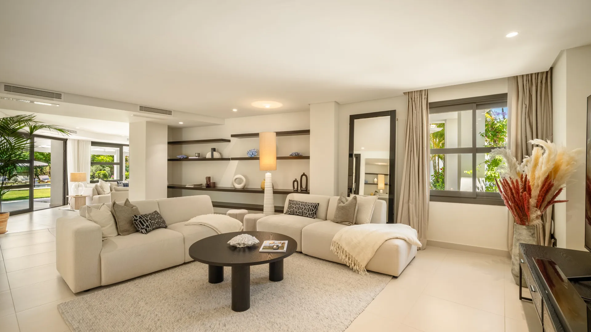 For sale La Cerquilla villa with 5 bedrooms